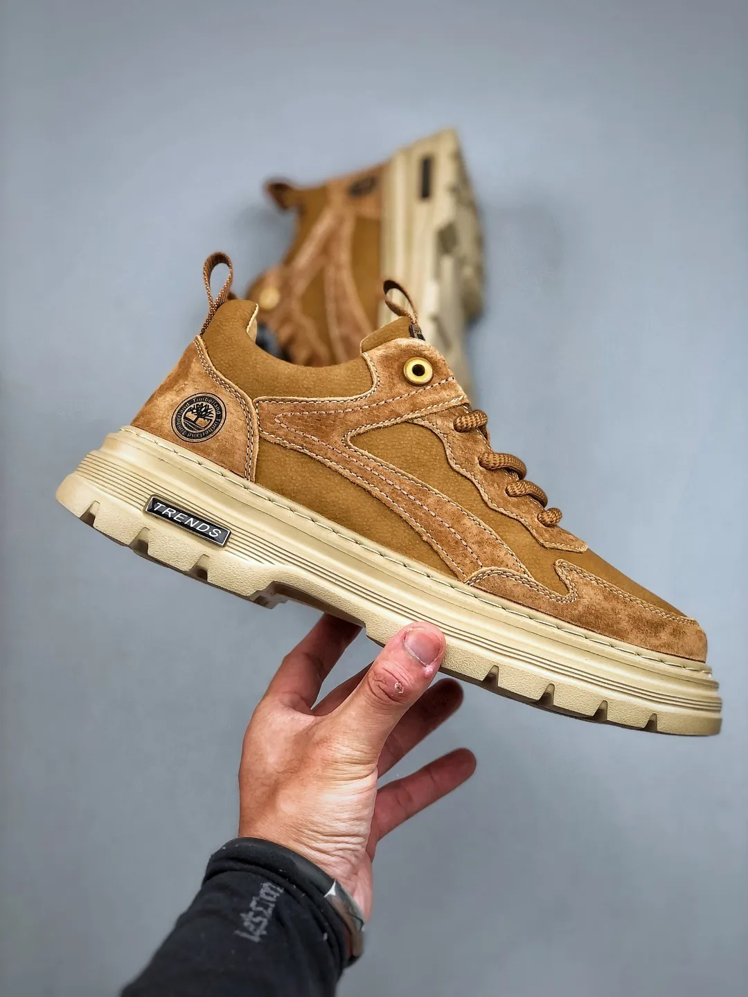 Local self-pickup 520💰 Support store Timberland/Timberland Outdoor leisure series Produced by a large factory in Guangdong New process upgrade Original box original packaging The fabric is made of Italian quality and durable, a must-have for men who are not handsome Size: 39-44